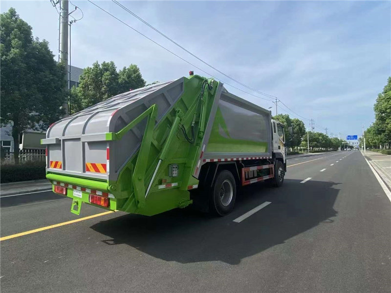 福田奧鈴14方壓縮垃圾車現(xiàn)車特惠