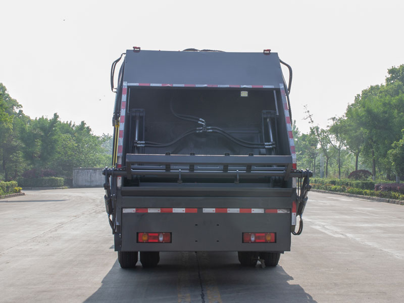 16方東風(fēng)天錦壓縮垃圾車配置