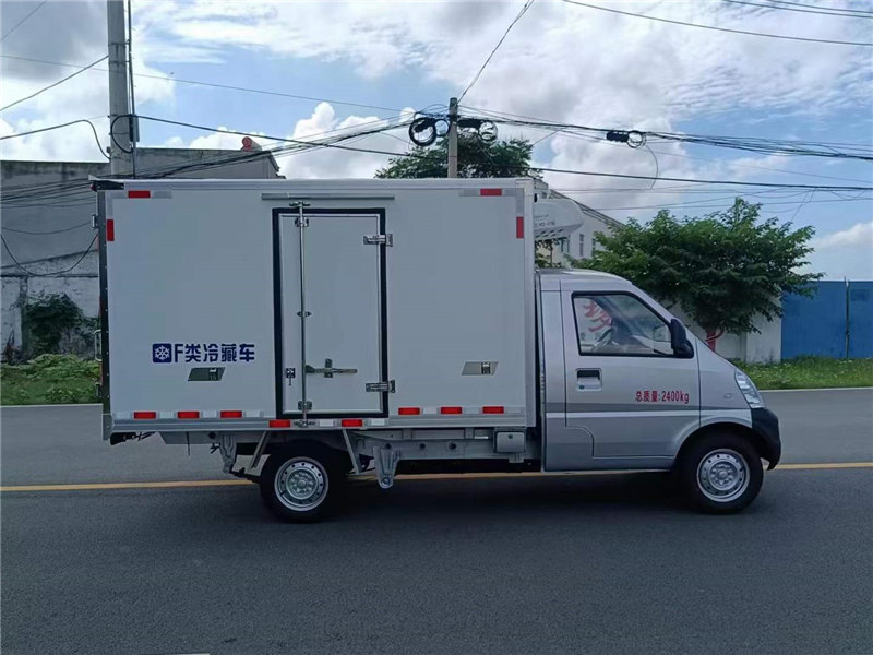 五菱榮光小卡EV新能源冷藏車磷酸鐵鋰電池