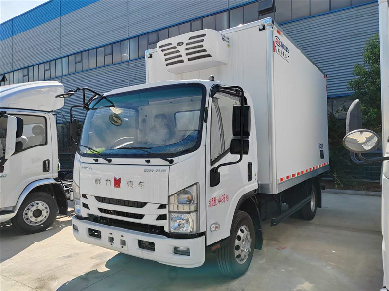 選慶鈴鈴咖冷藍(lán)牌冷藏車運(yùn)輸更高效