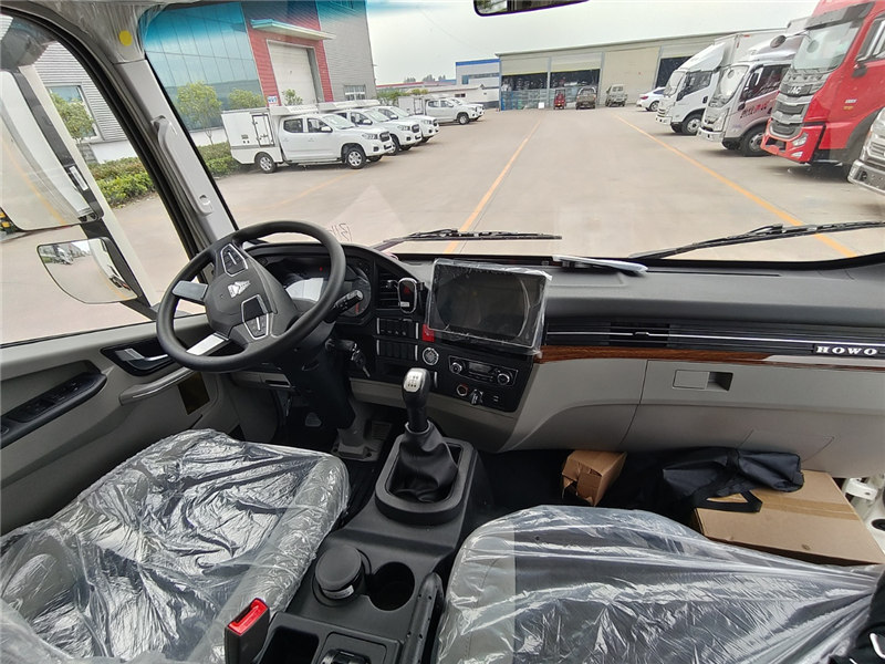 重汽統(tǒng)帥T5國六冷藏車濰柴160馬力2080寬體統(tǒng)帥駕駛室