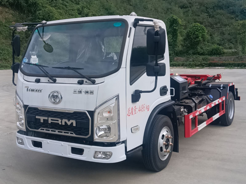 湖北三環(huán)創(chuàng)客勾臂垃圾車可下地庫