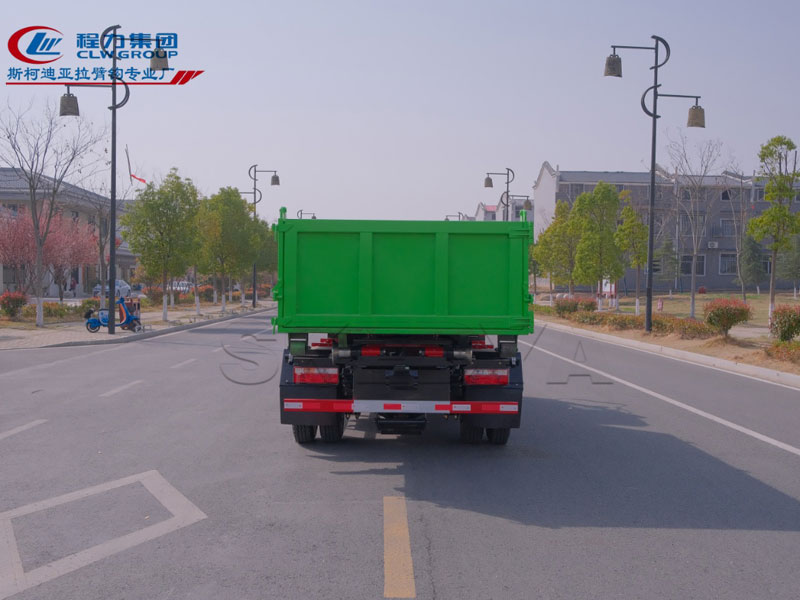 可下地庫的垃圾車來了