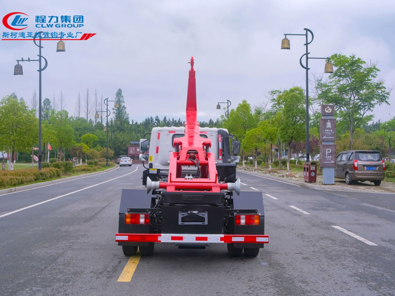重汽豪曼國六藍牌勾臂垃圾車6方7方可下地庫