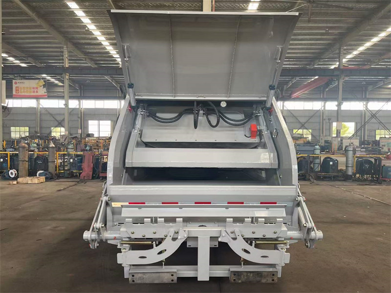 江淮5方藍(lán)牌壓縮垃圾車(chē)?yán)暹\(yùn)更方便