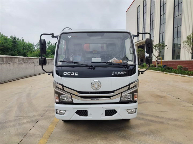 東風(fēng)小多利卡D6后裝壓縮式垃圾車萬(wàn)里楊六檔箱節(jié)省成本