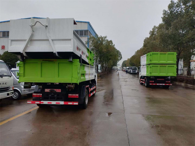 飛碟奧馳X2車廂可卸式垃圾車可進(jìn)地下室