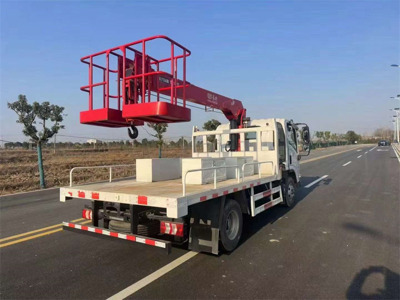 乘龍L2藍(lán)牌三合一高空作業(yè)車性價(jià)超值