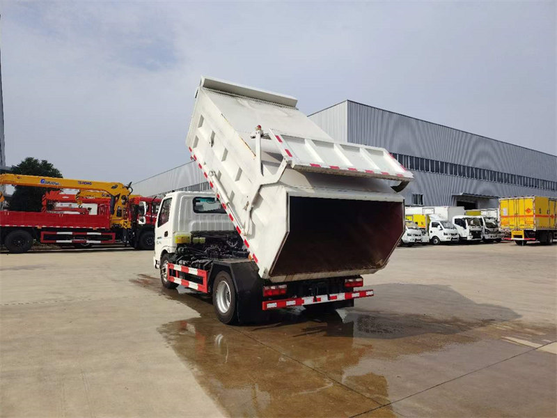 飛碟奧馳HX2插電混合動力廂式垃圾車新品上市