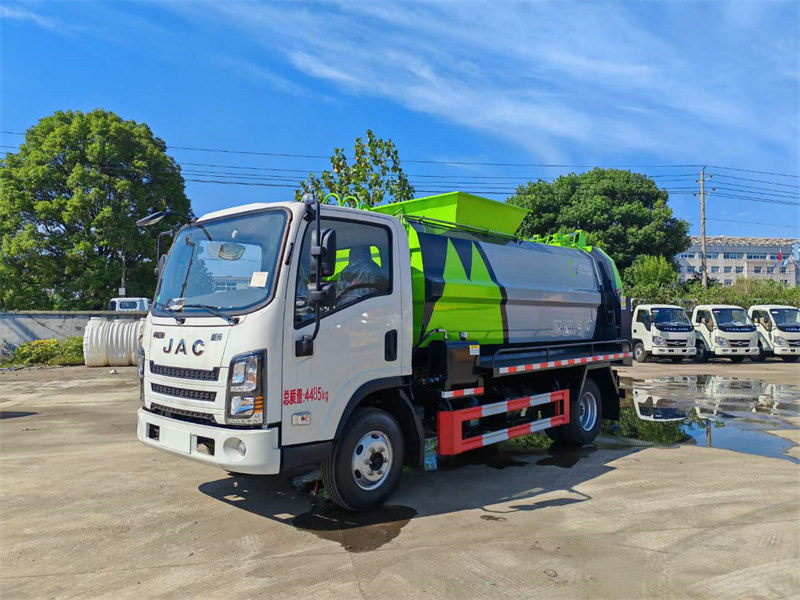 江淮威鈴餐廚垃圾車8立方米超大容量藍(lán)牌餐廚天花板