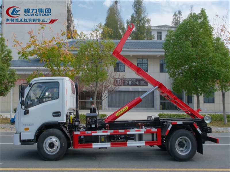 上汽躍進(jìn)國(guó)六藍(lán)牌重載車(chē)廂可卸式垃圾車(chē)