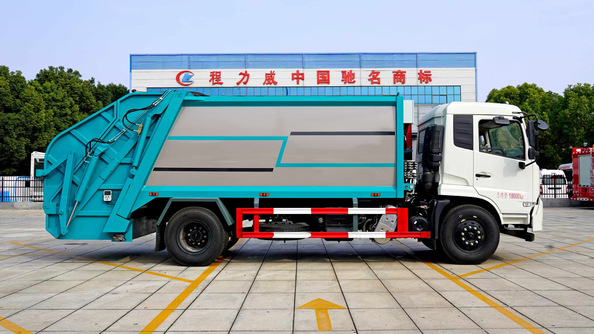 東風天錦壓縮垃圾車價格18方垃圾車在哪里買壓縮車廠家