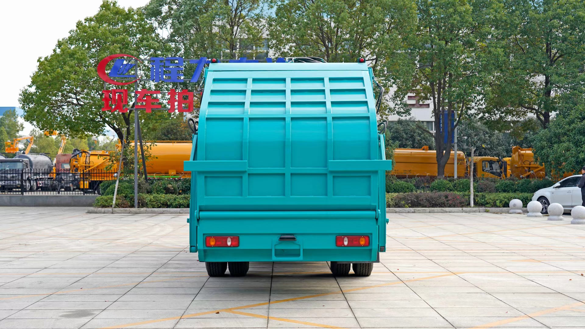 東風天錦壓縮垃圾車價格18方垃圾車在哪里買壓縮車廠家