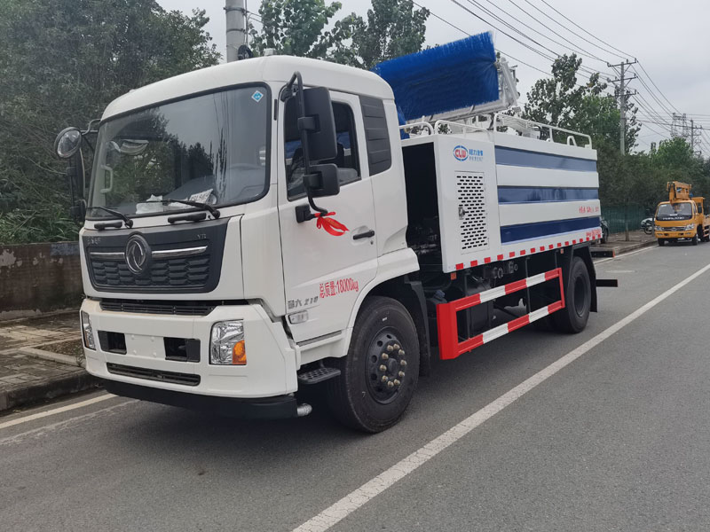 東風(fēng)天錦隧道清洗車CL5181GQXHL6