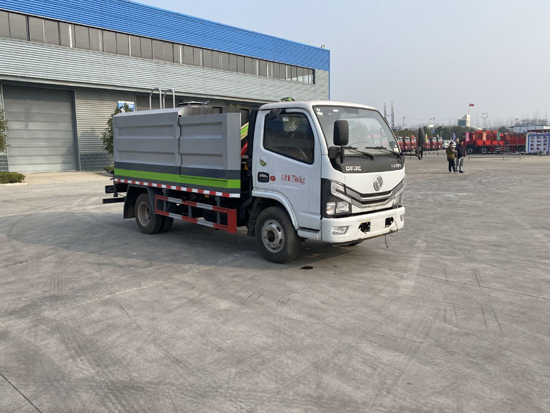 東風(fēng)小多利卡多功能清洗車CL5070GQX6HL