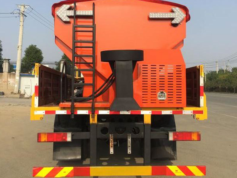 8方東風(fēng)天錦除雪車CL5180TCX6HL