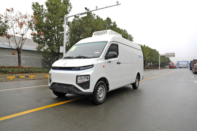 吉利V6EP純電的面包冷藏車