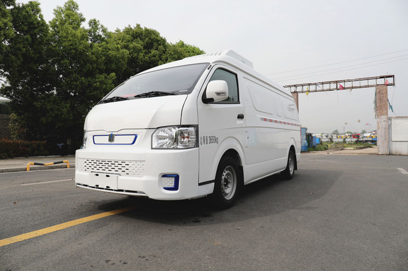 可上京戶的吉利純電動E6面包冷藏車