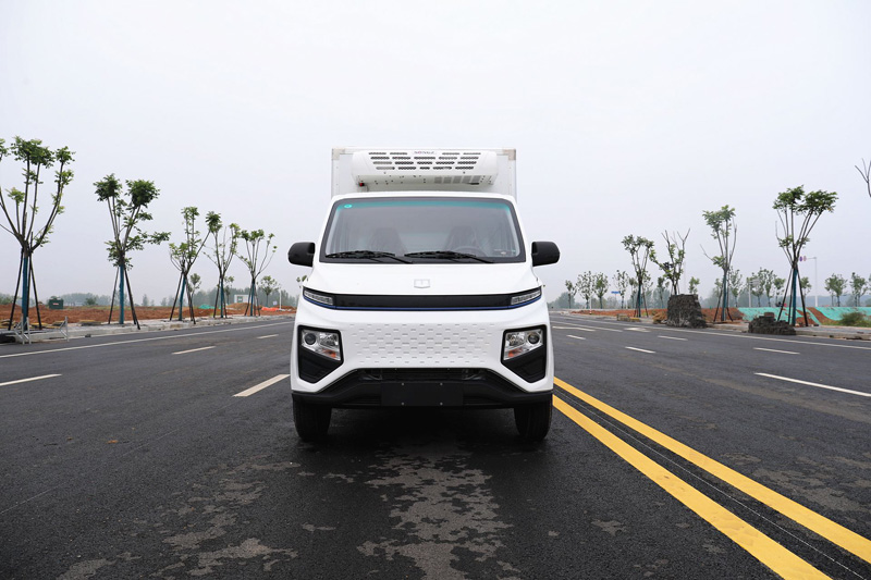 遠(yuǎn)程牌ZB5032XLCBEVGDD6型純電動冷藏車