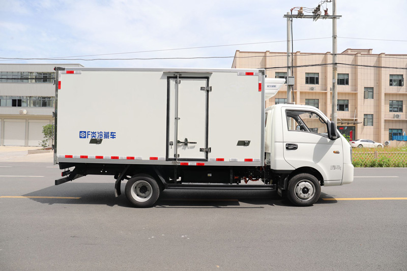 吉利鋒銳V5E純電動冷藏車