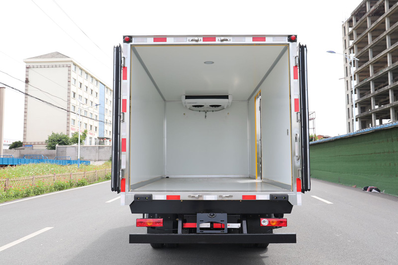 吉利鋒銳V5E純電動冷藏車