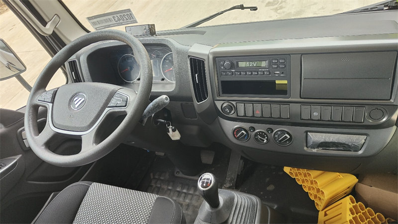 特價(jià)4米2國(guó)六福田歐馬可S1冷藏車務(wù)實(shí)可靠