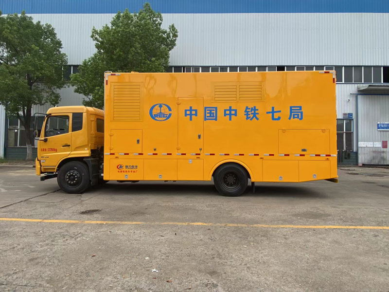 天錦300KW東風(fēng)電源車CLW5180XDYD6