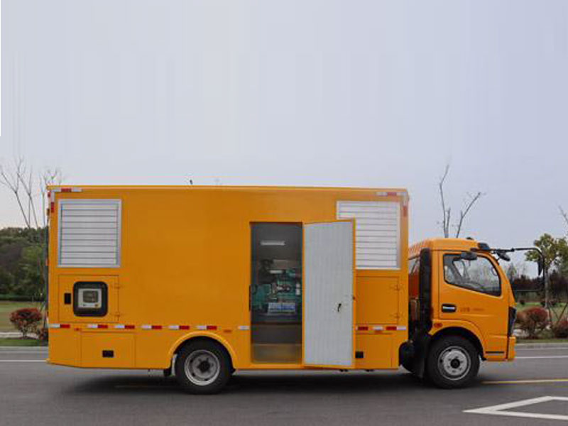 多利卡150KW東風電源車CLW5090XDY6軸距3800mm
