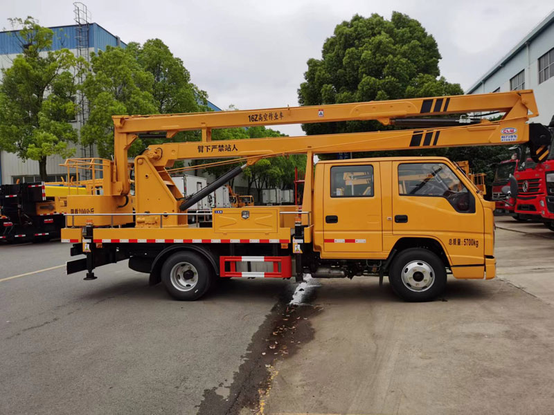 國六藍(lán)牌江鈴16米高空作業(yè)車