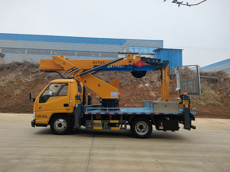國(guó)六藍(lán)牌直臂帶飛臂28米高空作業(yè)車