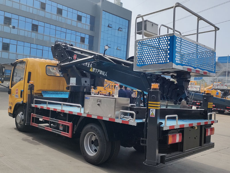 國六慶鈴五十鈴28米高空作業(yè)車