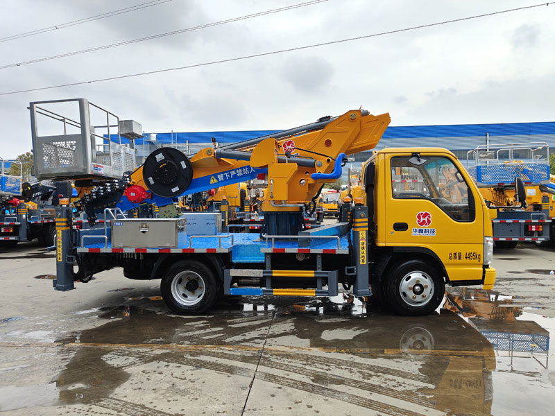 國六慶鈴五十鈴28米高空作業(yè)車