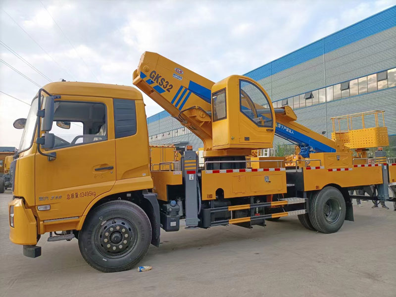 國六東風(fēng)天錦28米高空作業(yè)車