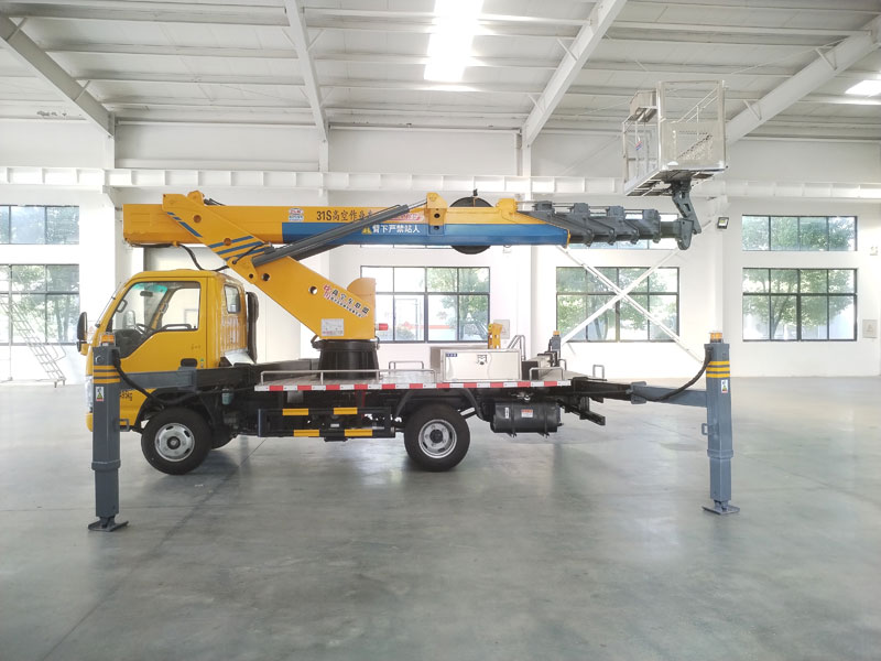 國六慶鈴五十鈴31米/32米高空作業(yè)車