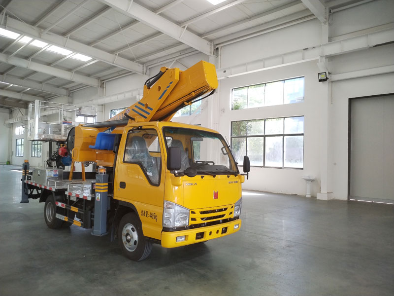 國六慶鈴五十鈴31米/32米高空作業(yè)車