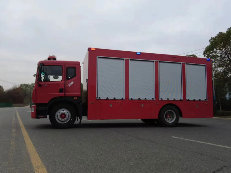 東風(fēng)機(jī)器人運(yùn)輸車救援滅火的新利器