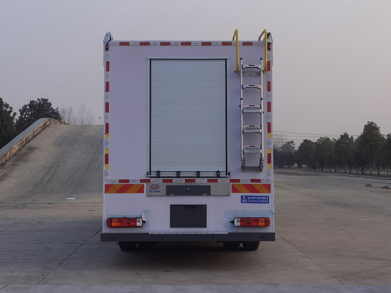 重汽豪沃凈水車CLW5180XJS6