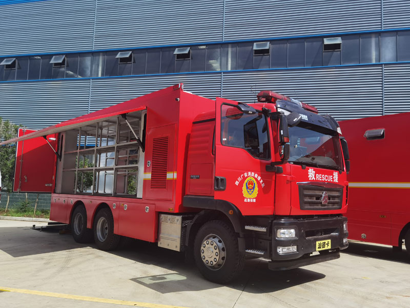 汕德卡CLW5260XZBZ6型裝備車
