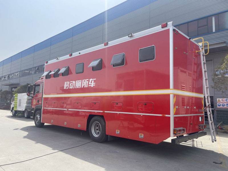 重汽汕德卡應(yīng)急移動(dòng)廁所車
