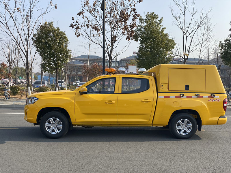 程力威牌大通皮卡排澇救險(xiǎn)車(chē)