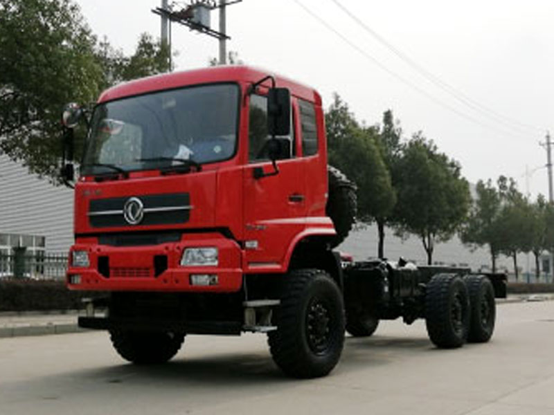 東風(fēng)天錦六驅(qū)越野運(yùn)兵車底盤參數(shù)