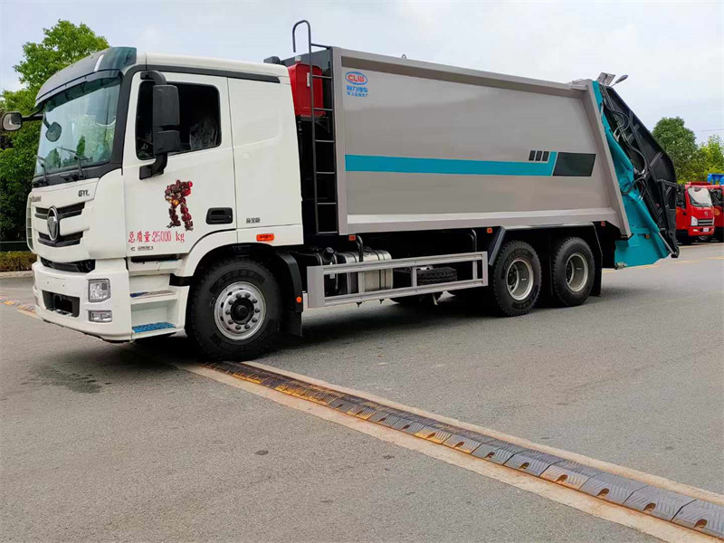 福田歐曼23立方后雙橋壓縮垃圾車康明斯290馬力發(fā)動機(jī)