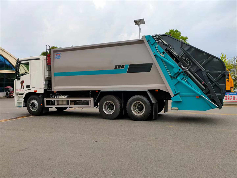 福田歐曼23立方后雙橋壓縮垃圾車康明斯290馬力發(fā)動機(jī)