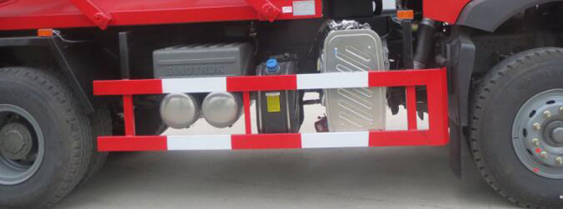 重汽豪沃SLS5250TSGS61壓裂砂罐車